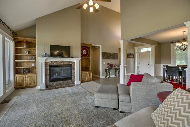 3217 NE 154th Ter, Smithville, MO 64089