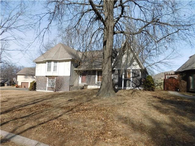 5779 Bower St, Kansas City, MO 64133