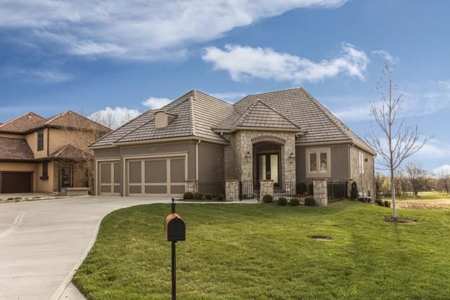 13901 Nicklaus Dr, Overland Park, KS 66223