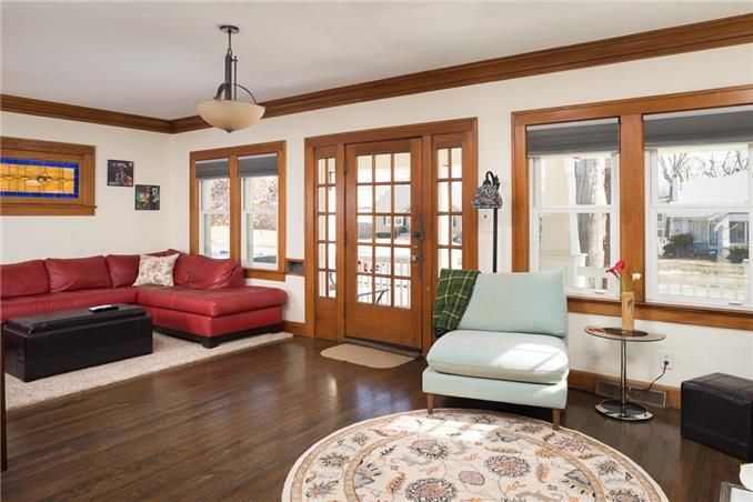 6330 Mcgee St, Kansas City, MO 64113