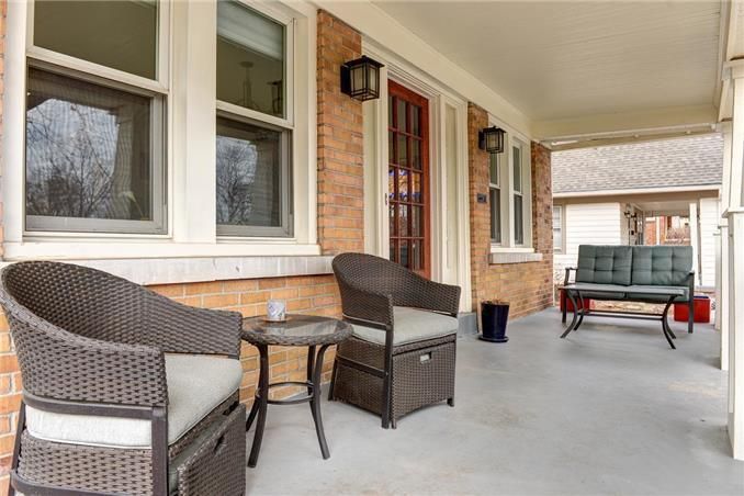 6330 Mcgee St, Kansas City, MO 64113