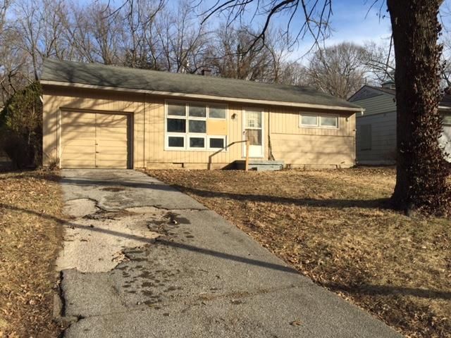 7109 Tracy Ave, Kansas City, MO 64131