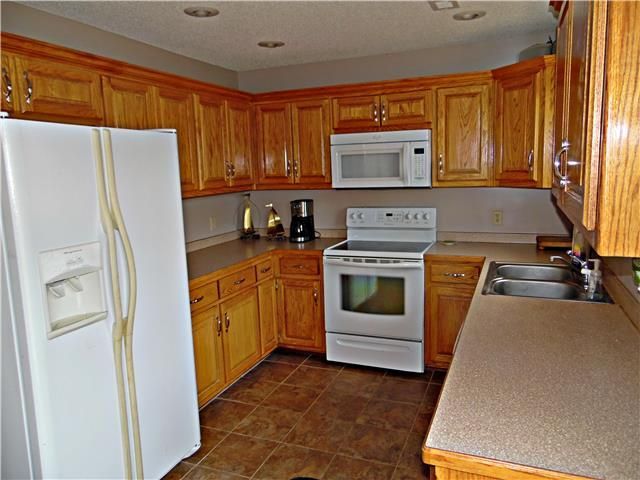 430 SE 125 Rd, Warrensburg, MO 64093