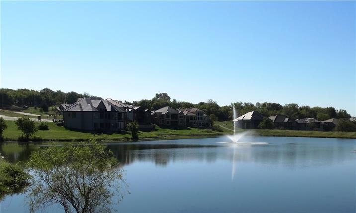 9364 Lind Rd, Lenexa, KS 66219