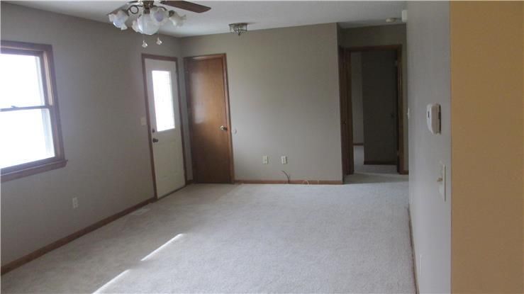 3005 Younger Dr, Harrisonville, MO 64701