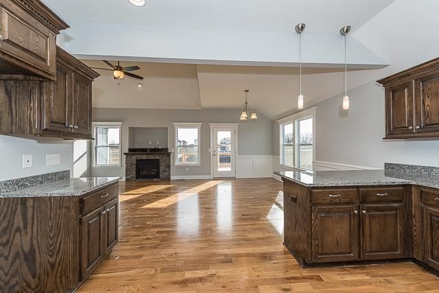 12807 Spring Ave, Kansas City, KS 66109
