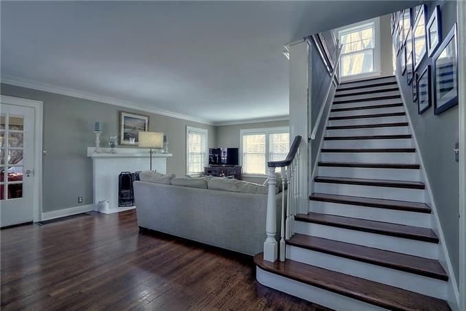 219 W 66th St, Kansas City, MO 64113