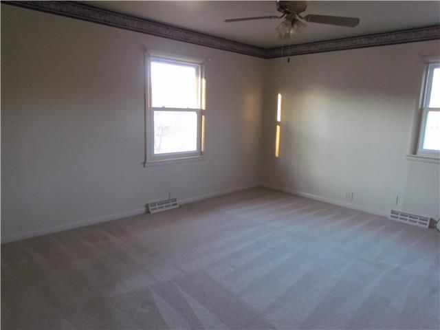 512 E 147th St, Kansas City, MO 64145