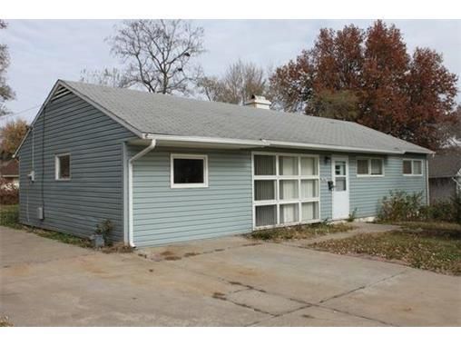 7604 E 108th Ter, Kansas City, MO 64134