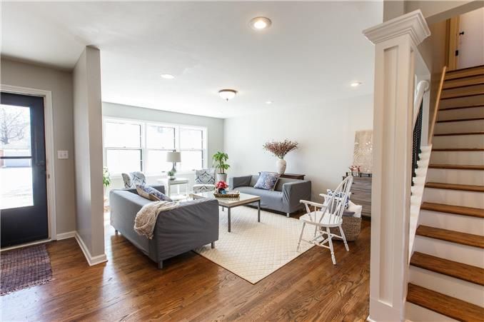 5624 W 98th St, Overland Park, KS 66207