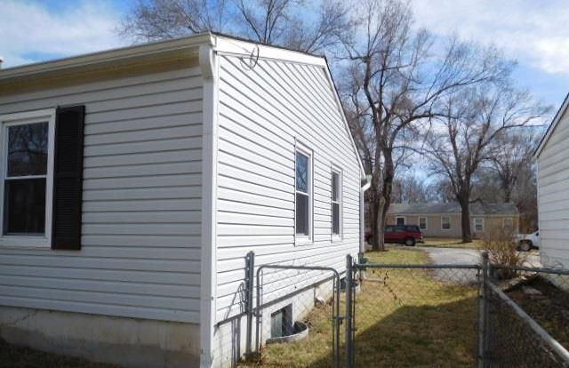 6408 E 153rd St, Grandview, MO 64030