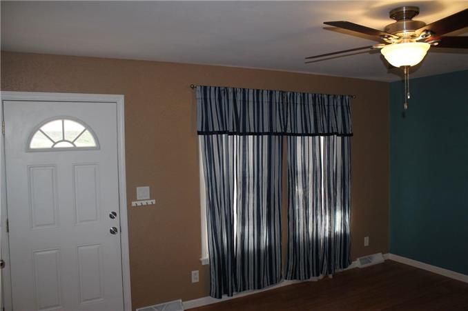 710 N 11th St, Atchison, KS 66002