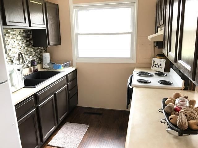 907 NE 62 St, Gladstone, MO 64118
