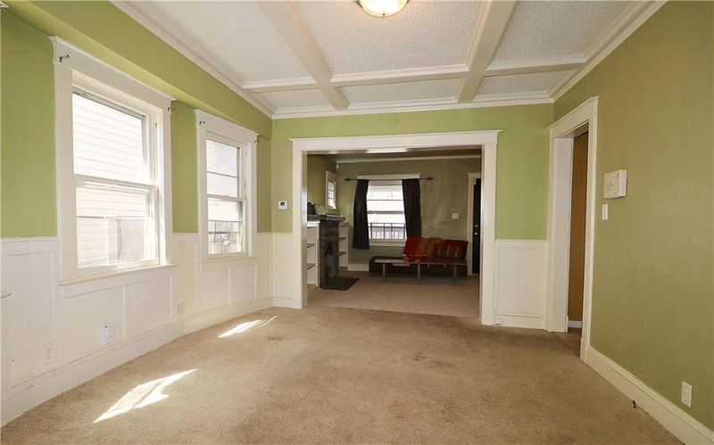 4223 Tracy Ave, Kansas City, MO 64110