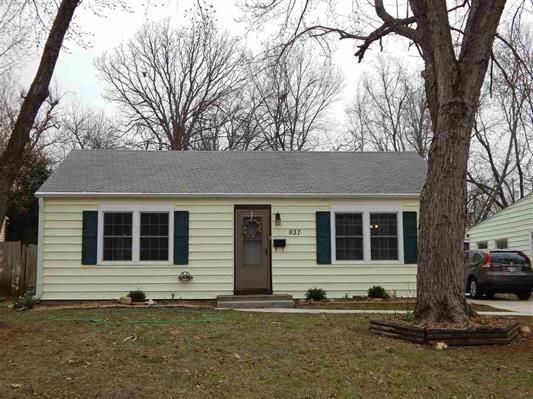 837 SW Plass Ave, Topeka, KS 66606