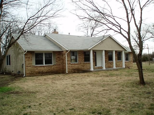 615 W Elm St, Scranton, KS 66537
