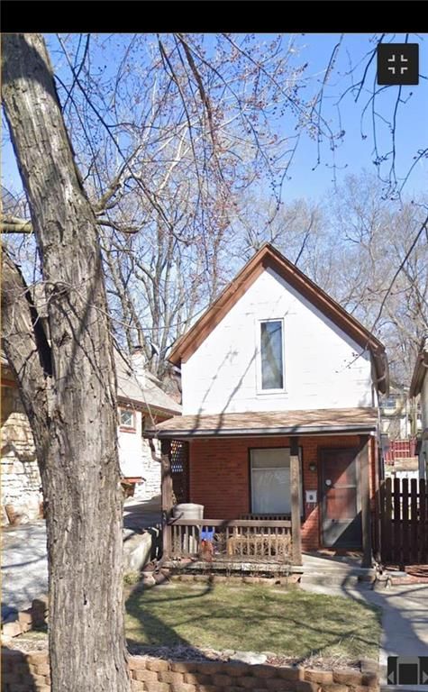 4023 Charlotte St, Kansas City, MO 64110