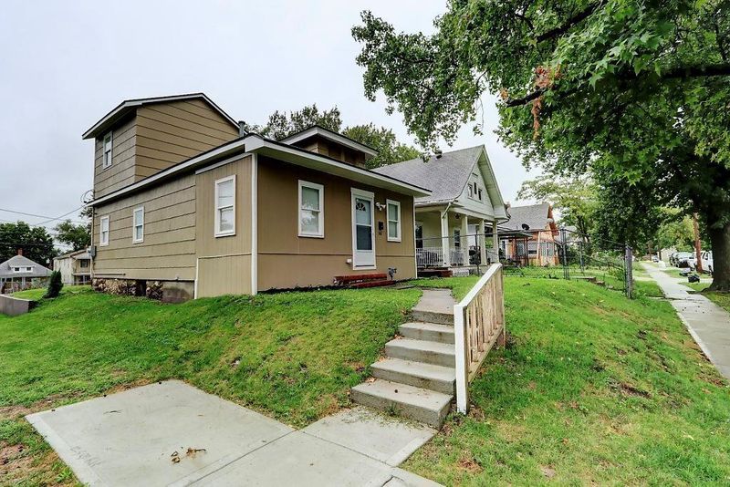 301 Barat Ave, Kansas City, MO 64123