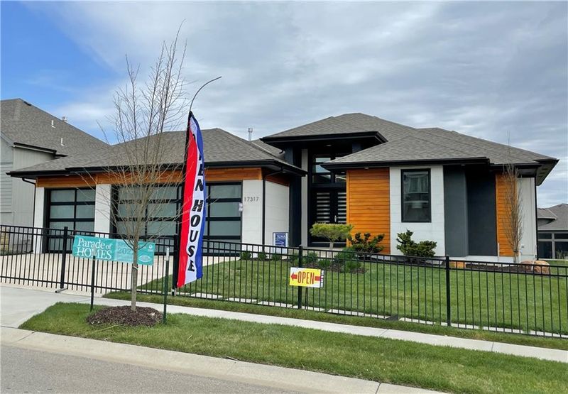 17317 Bradshaw St, Overland Park, KS 66221