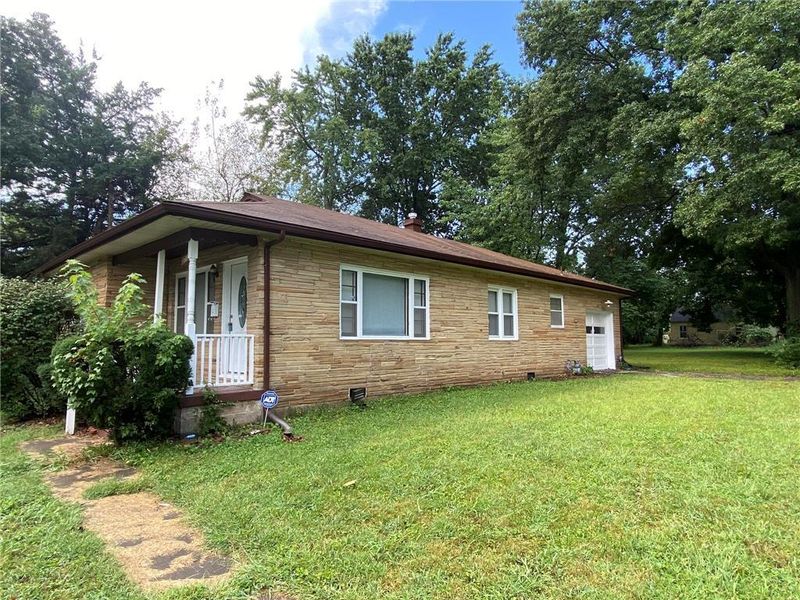 8719 E 77th Ter, Kansas City, MO 64138