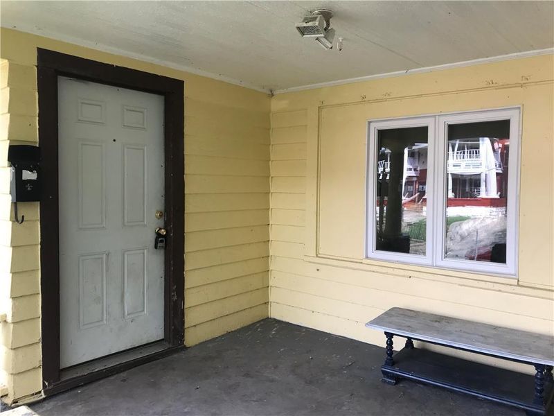 3229 E 8th St, Kansas City, MO 64124