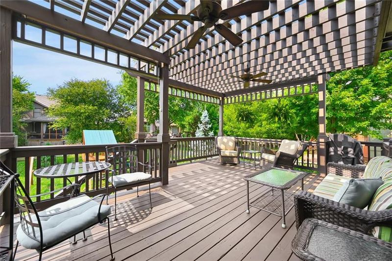 14004 Bradshaw St, Overland Park, KS 66221