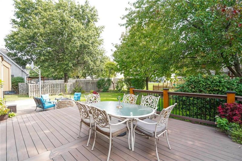 10331 Bond St, Overland Park, KS 66214