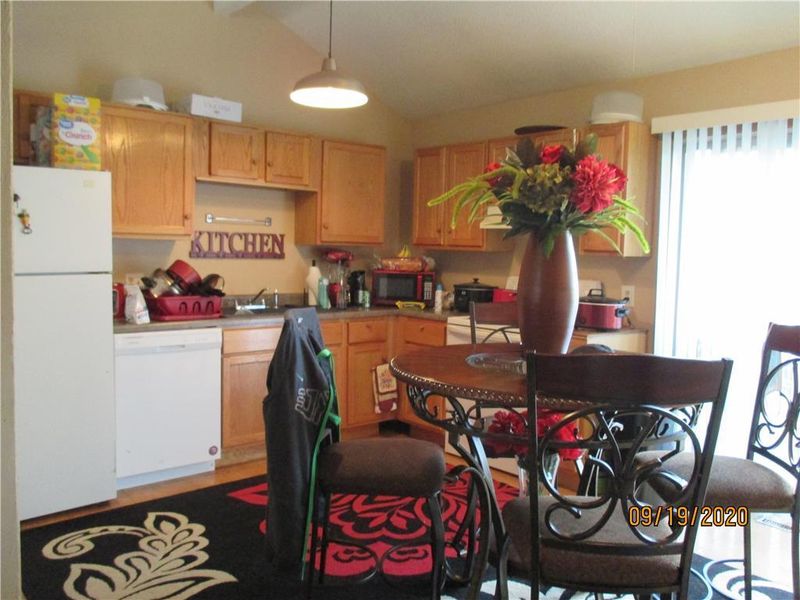 4022 Hedges Ave, Kansas City, MO 64133