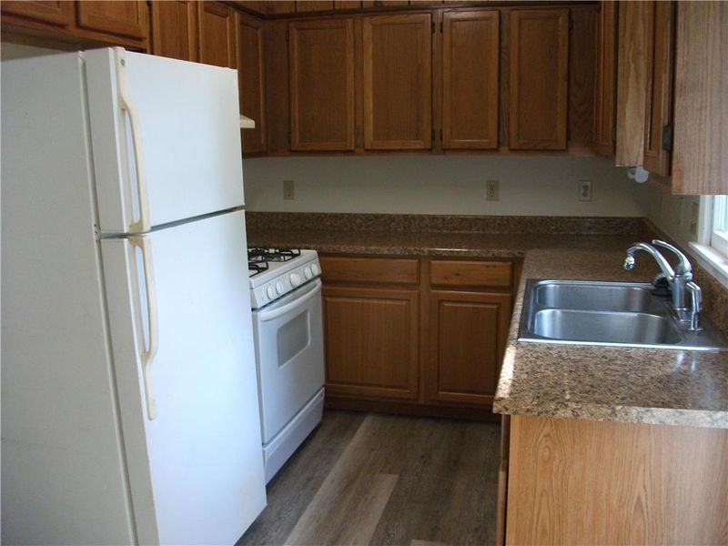 5641 E 101st Ter, Kansas City, MO 64137