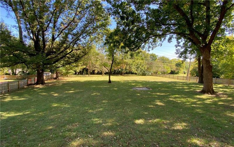 9801 Cedar St, Overland Park, KS 66207