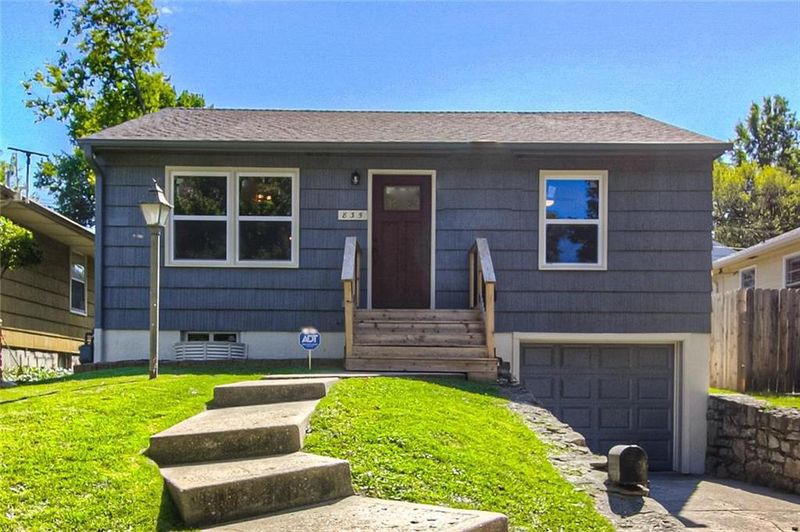 835 E 71st Ter, Kansas City, MO 64131