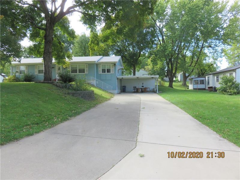 3007 NE Cates St, Kansas City, MO 64117
