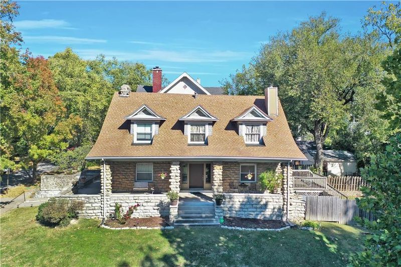 3661 Campbell St, Kansas City, MO 64109