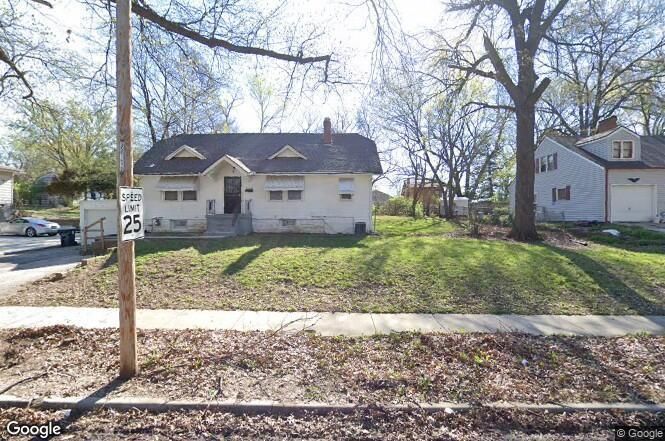 1824 E 73rd St, Kansas City, MO 64132