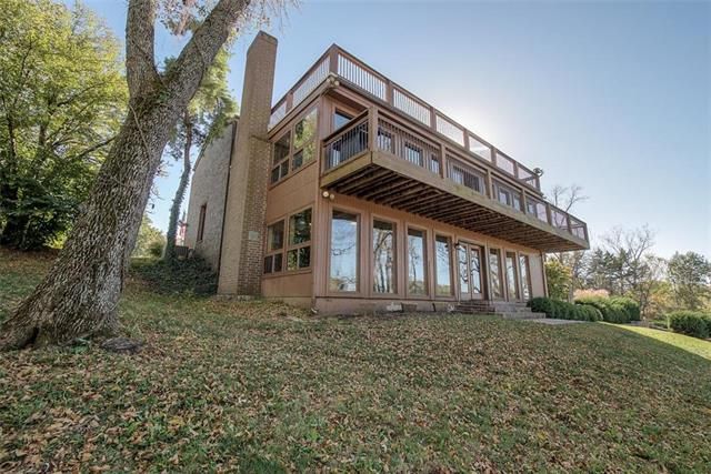 15051 Holmes Rd, Kansas City, MO 64145
