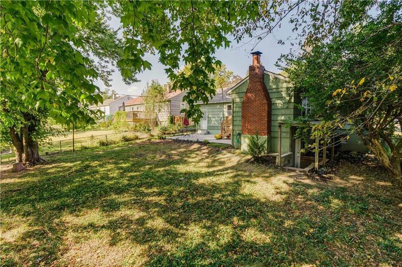 121 W 89 Ter, Kansas City, MO 64114