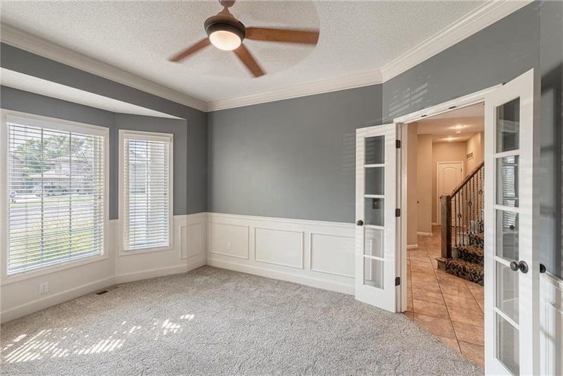 13801 Richards St, Overland Park, KS 66221