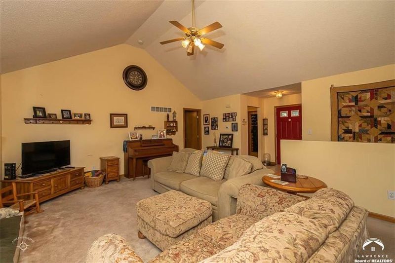2725 Lankford Rd, Lawrence, KS 66046