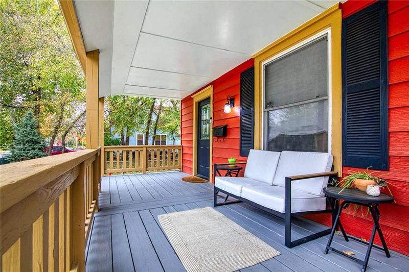 4113 Tracy Ave, Kansas City, MO 64110