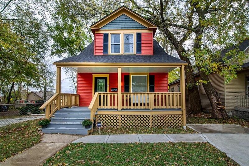 4113 Tracy Ave, Kansas City, MO 64110