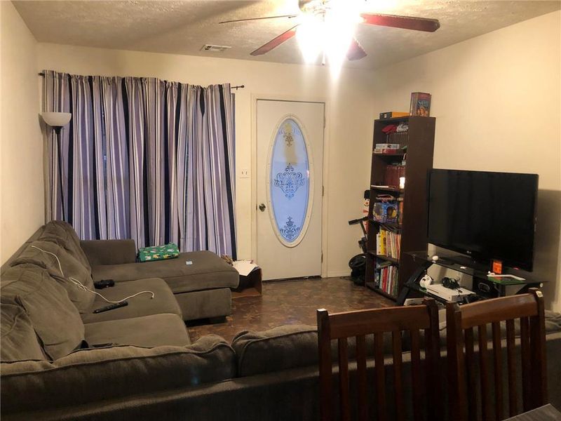 108 N 2nd St, Sheldon, MO 64784