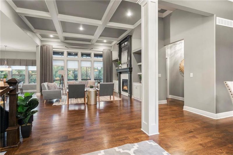4600 NW Montebella Dr, Riverside, MO 64150