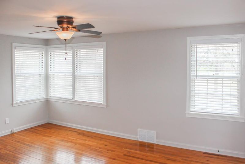 432 E 63 Ter, Kansas City, MO 64110