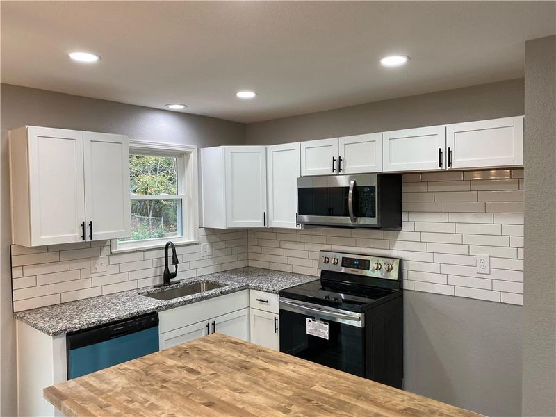 3512 NE Antioch Rd, Kansas City, MO 64117