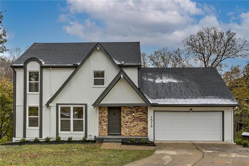 1518 E 100th St, Kansas City, MO 64131