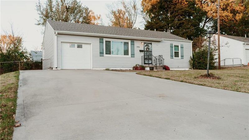 1006 NE 67th Ter, Gladstone, MO 64118