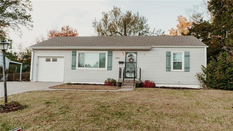 1006 NE 67th Ter, Gladstone, MO 64118
