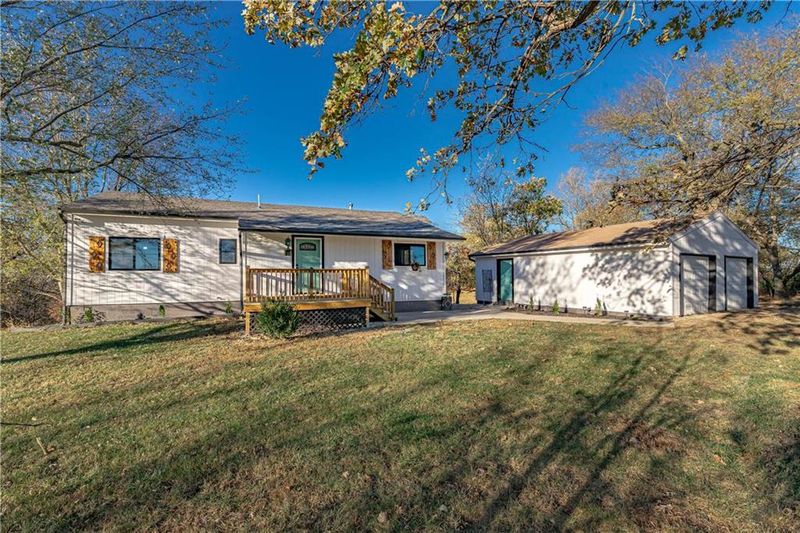 37590 169 Hw, Osawatomie, KS 66064