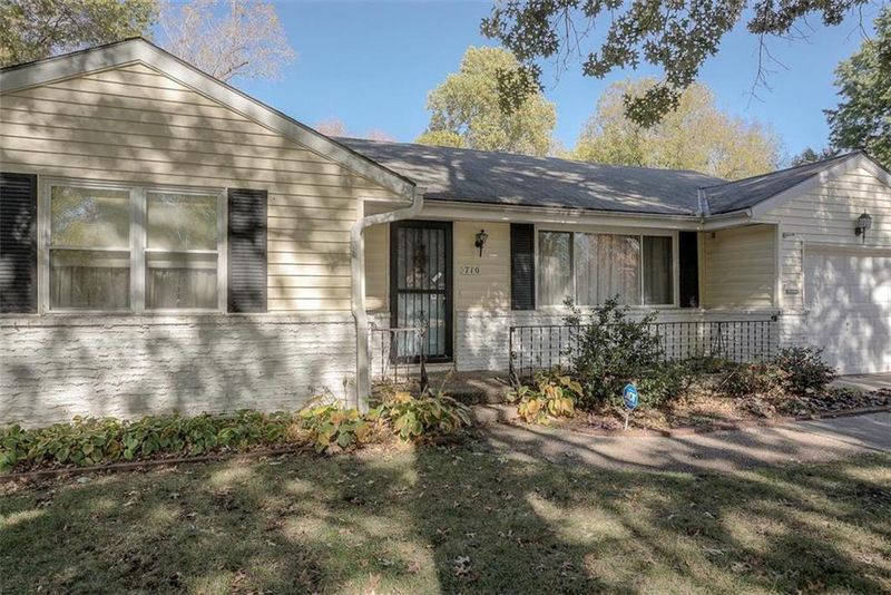 710 W 87 Ter, Kansas City, MO 64114