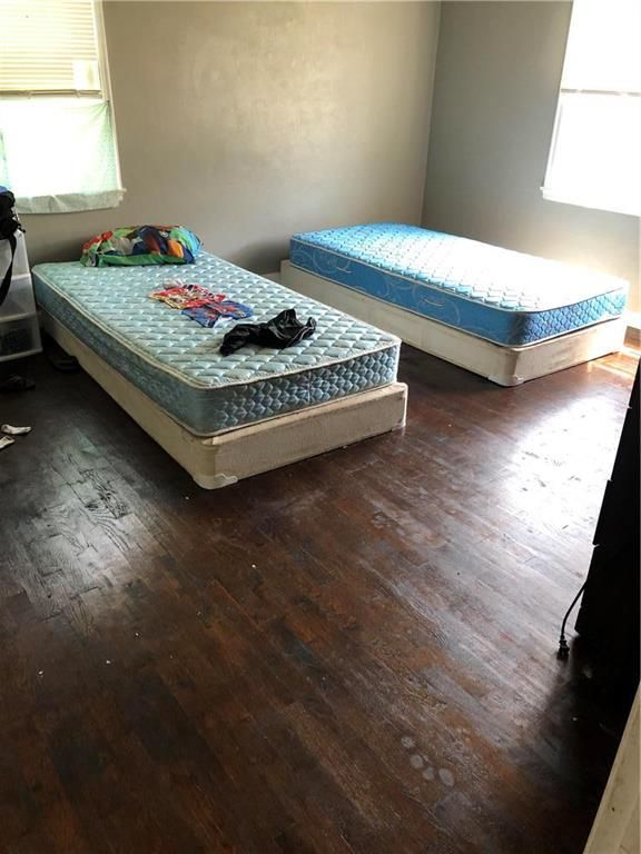 3836 E 60 Ter, Kansas City, MO 64130